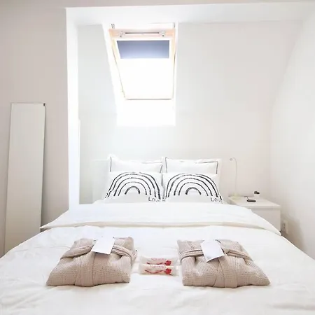 Old Town Sunrise Apartmán *